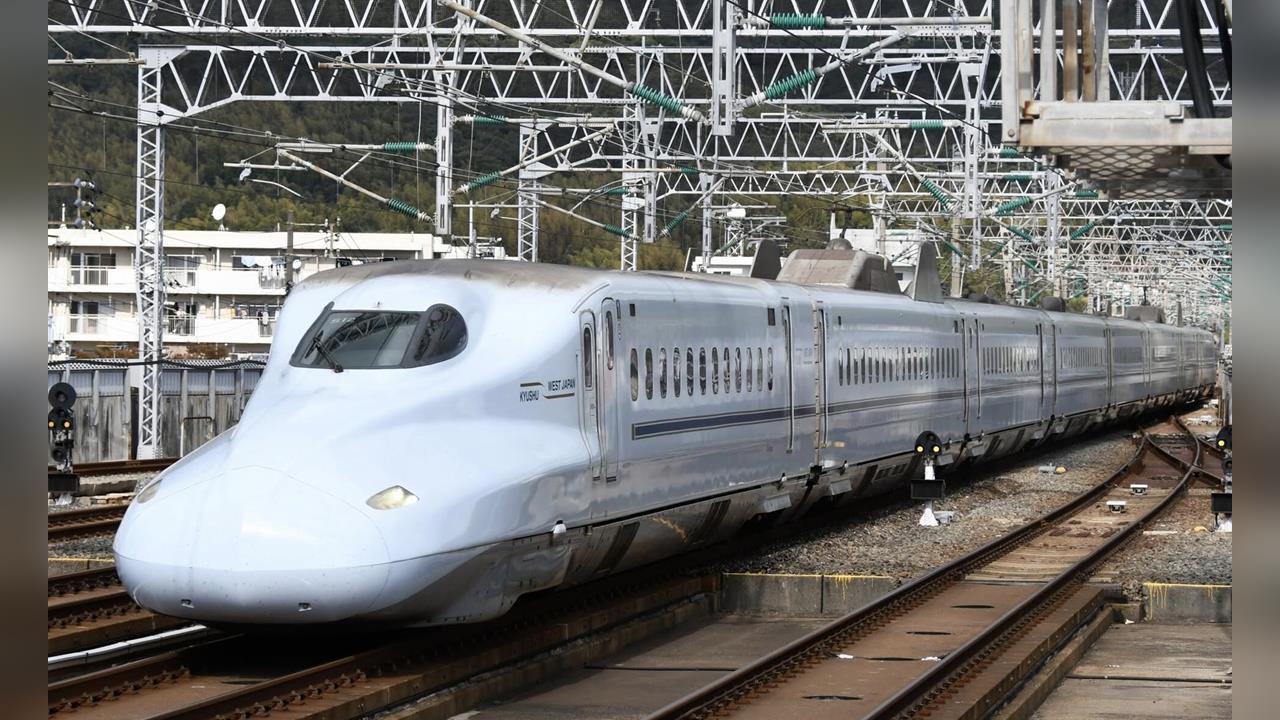 日本電車司機疑「打盹」衝過站！防過站裝置竟沒反應...350名乘客驚魂過程曝
