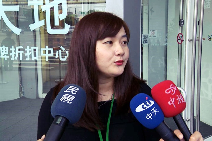 你會劈腿嗎？ 最會「劈腿」人妻送購物金
