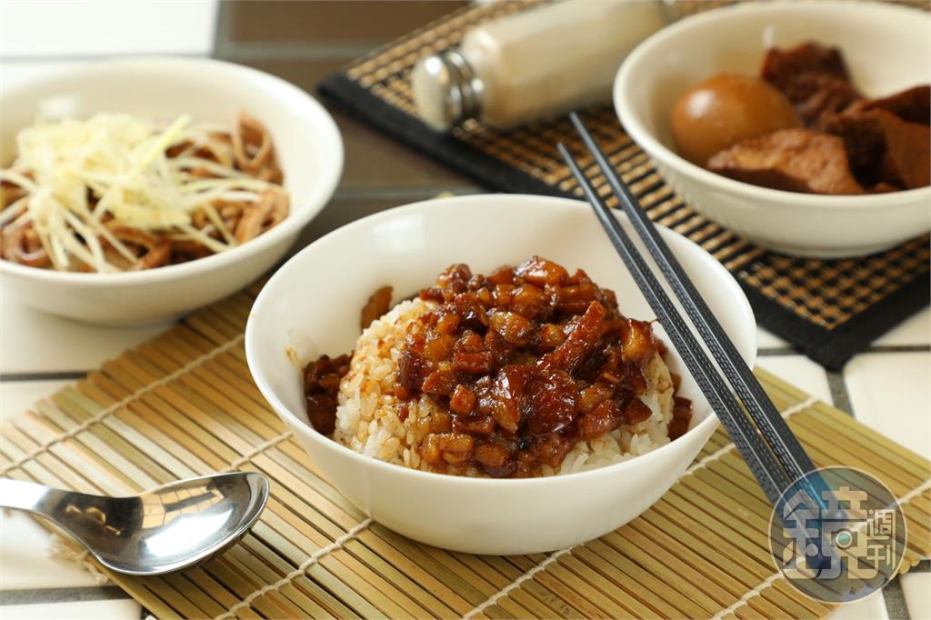 【傳統小吃新詮釋1】全肥銷魂滷肉飯超香不油膩！童趣風格「純發魯肉飯」賣的是正港傳統味