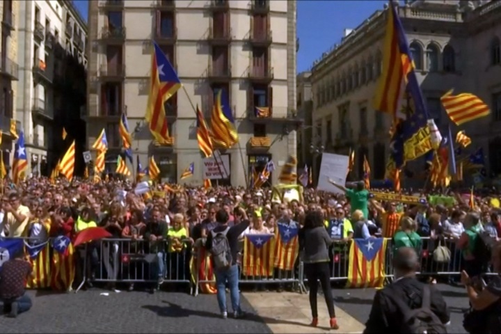 西班牙打壓獨立<em>公投</em> 逾700縣市長首府示威