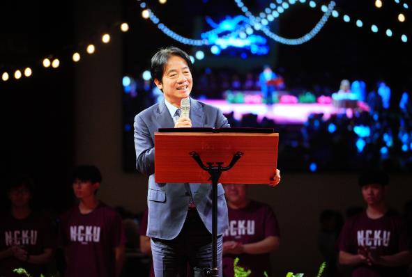 快新聞/賴清德出席成大93週年校友之夜 現場逾1600人創新高
