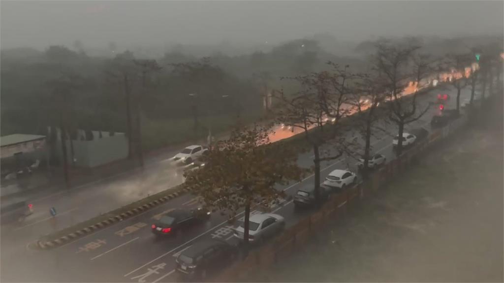 週二傍晚台南颳9級強陣風　關子嶺累積雨量達70mm