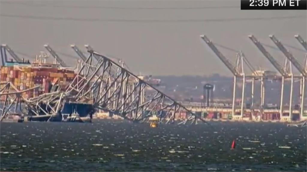 巴爾的摩斷橋殘骸重達4千噸　出動東岸最大起重機清運