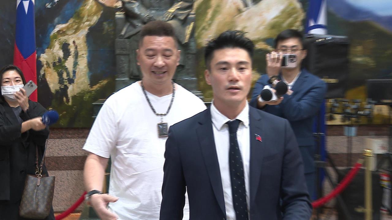 丁瑀赴黨中央要求鄭麗文道歉　黨工現場攔阻雙方爆爭執