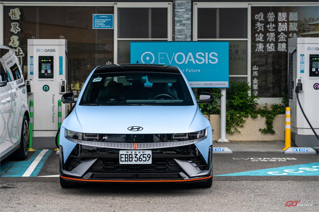 市佔破 35%？實際體感又是如何？｜Hyundai Ioniq 5 N x EVOASIS 充電站點