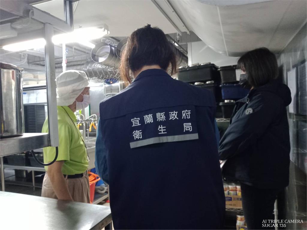宜蘭連鎖火鍋店驚傳食物中毒　10人驗出諾羅病毒