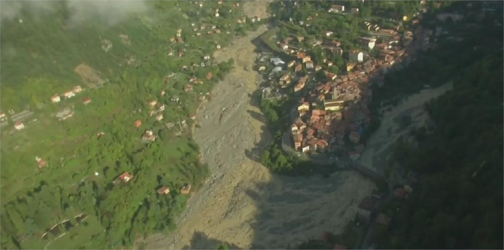 法義山區受風暴橫掃 至少4死20失蹤