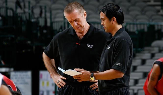 NBA(影)／80年代掀起Showtime旋風　湖人將為傳奇教練「油頭」立銅像