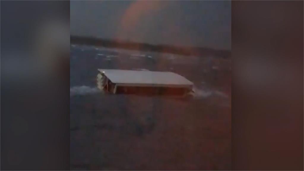 美密蘇里州觀光船翻覆 釀17死嚴重傷亡