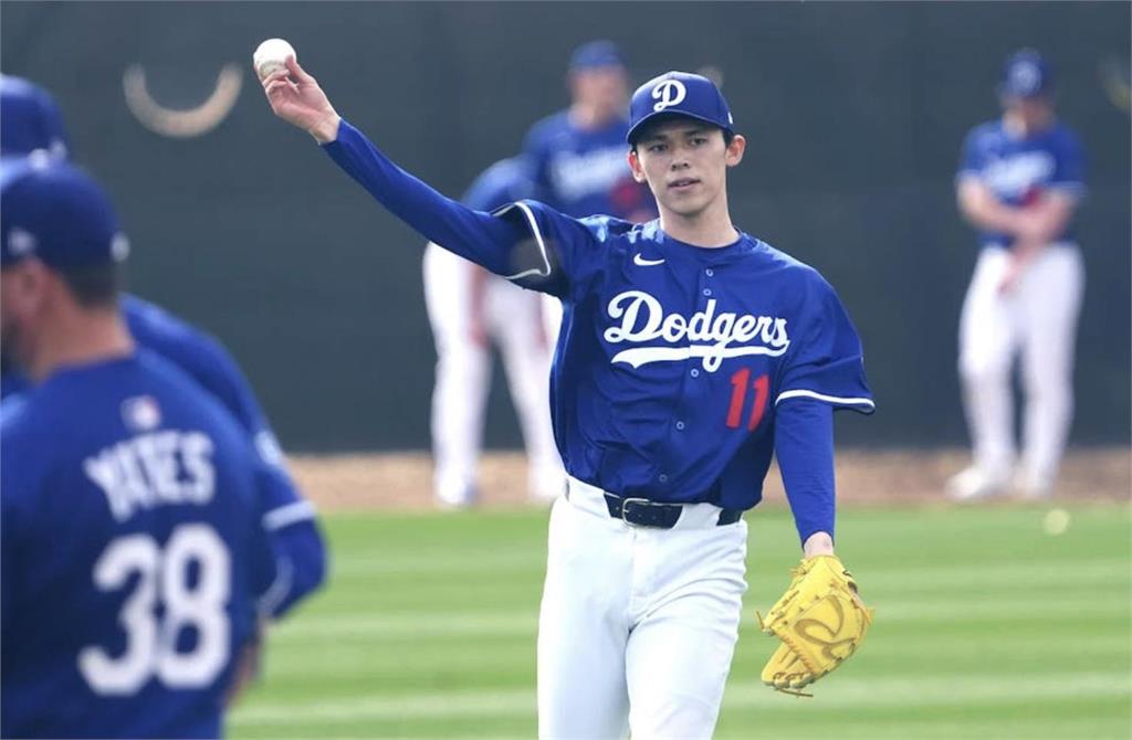 MLB／「令和怪物」現身主場預告回歸！5日道奇先辦佐佐木朗希「搖頭娃娃日」