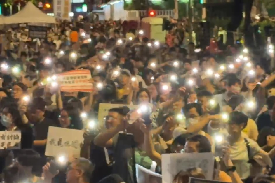 〈全民筆讚〉呂秋遠－抗議現場　就是一個大型民主教室