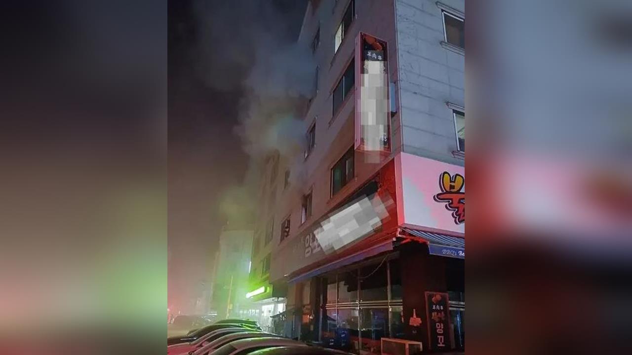 快新聞/妙齡女奇招殺蟑釀火災 鄰居新手媽抱嬰逃命墜樓亡