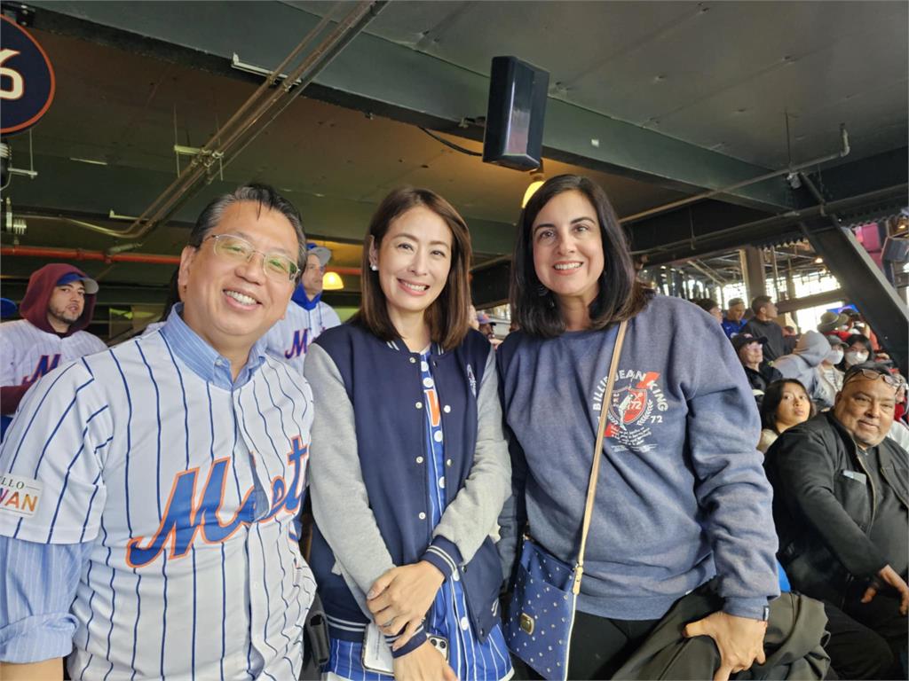快新聞／不只賈董來開球！　紐約大都會台灣日還有「嬌點」低調觀賽