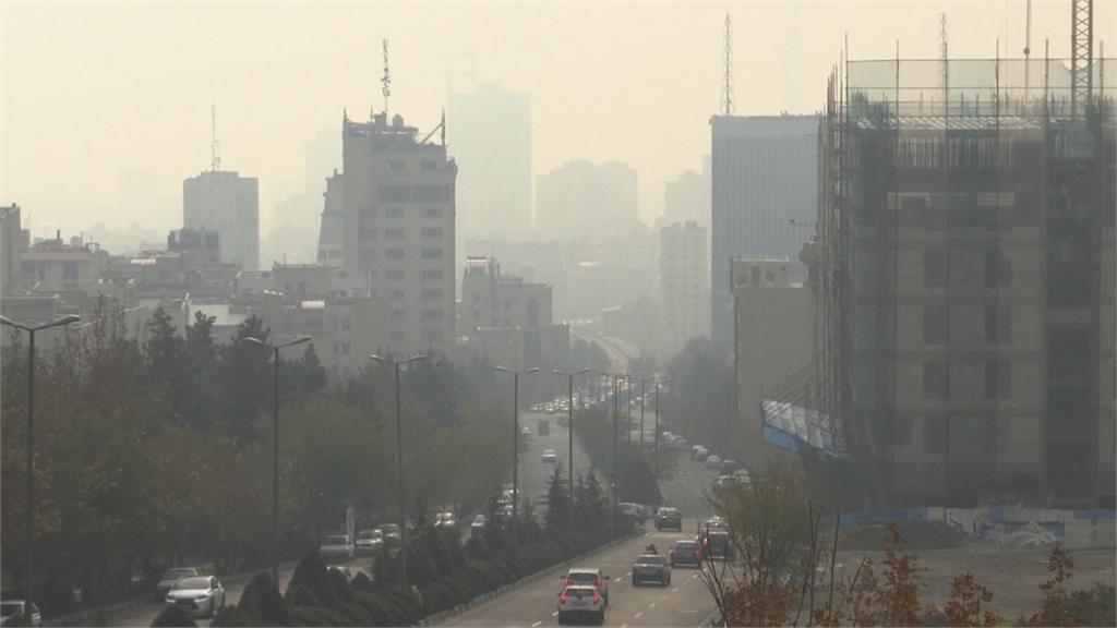 災難級霧霾籠罩 伊朗空污達「危險等級」