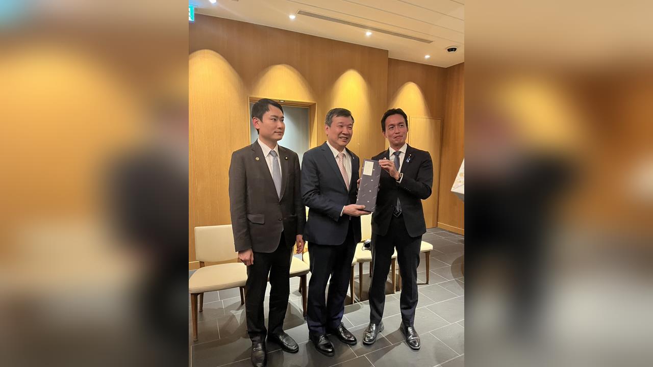 快新聞／李逸洋宴請台日青年政治家　民進黨青年局首度訪日