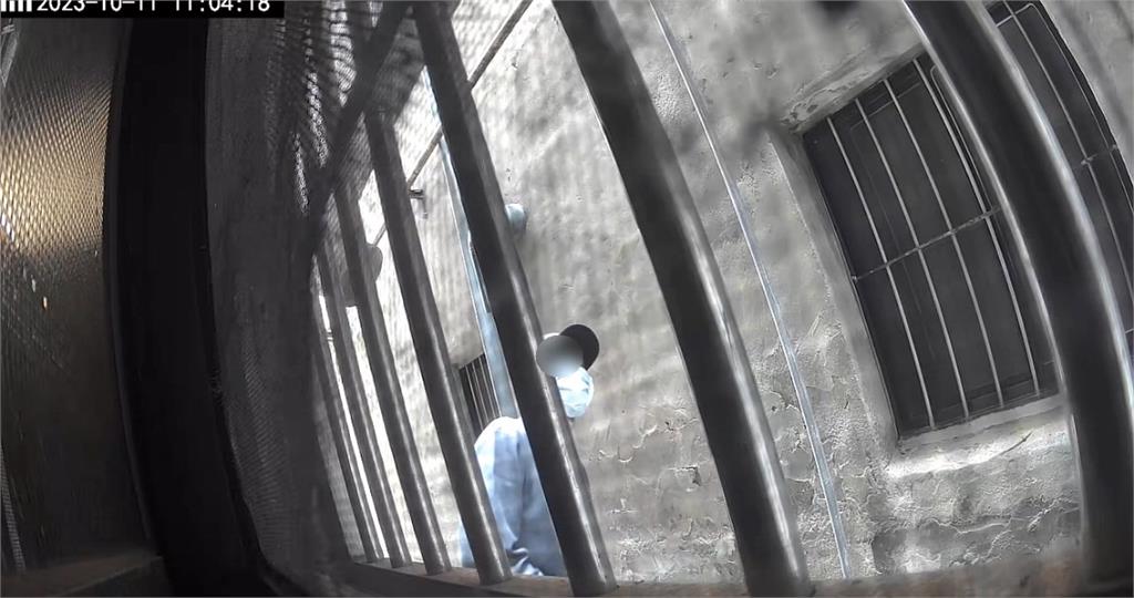 竊賊潛民宅偷錢後變裝逃逸 警入境大廳逮人