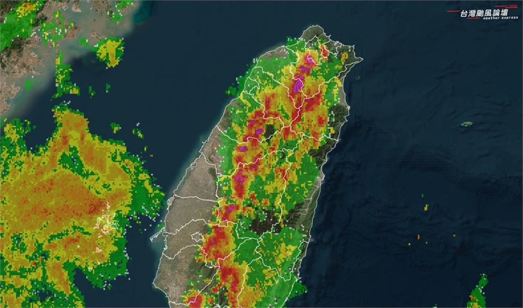 劇烈雷雨來襲！「3地區」列警戒名單　氣象粉專緊急示警