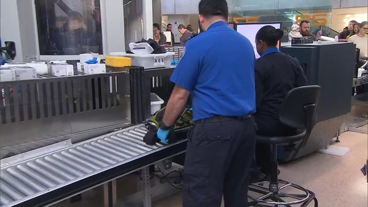 政府停擺+暴風雪襲擊  美國機場人潮塞爆