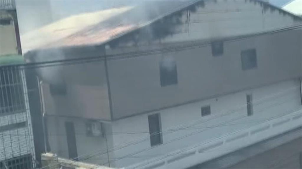 轟一聲！透天厝爆炸起火　屋主90%燒燙傷「疑平板充電爆炸釀災」