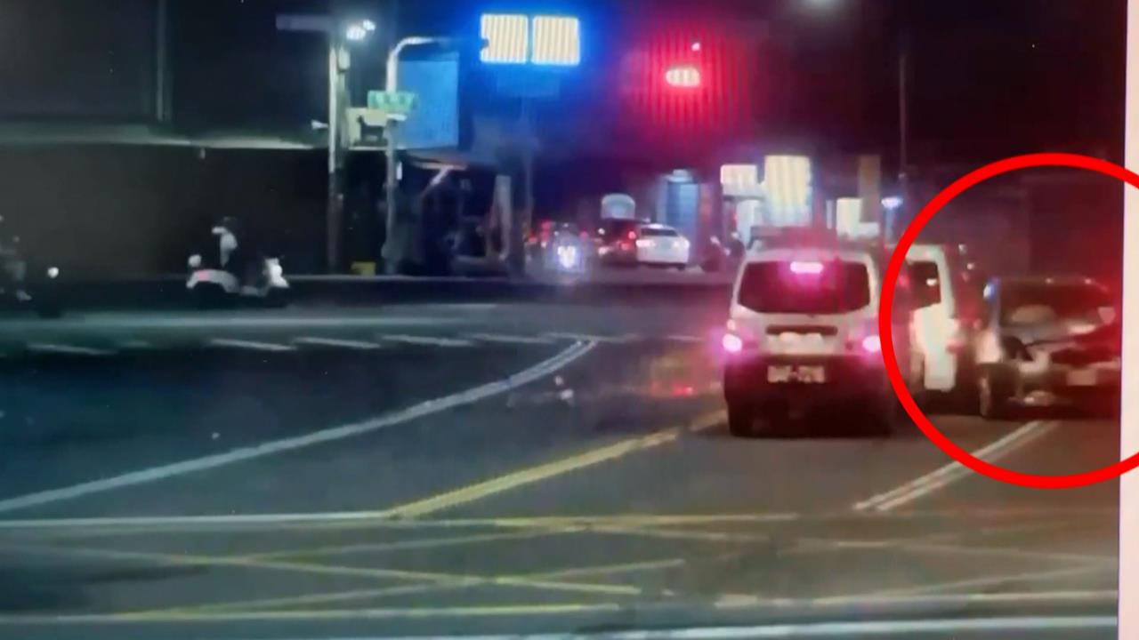 高雄大寮恐怖毒駕! 10分鐘內"3路口撞8車"釀4人受傷