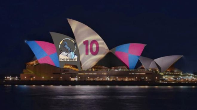 拿雪梨歌劇院當賽馬廣告看板 15萬人連署抗議