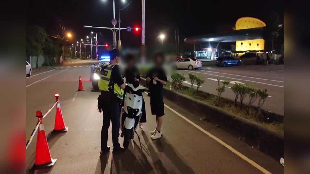 竹縣湖口飆車族擾民 警攔查3車逮5人到案