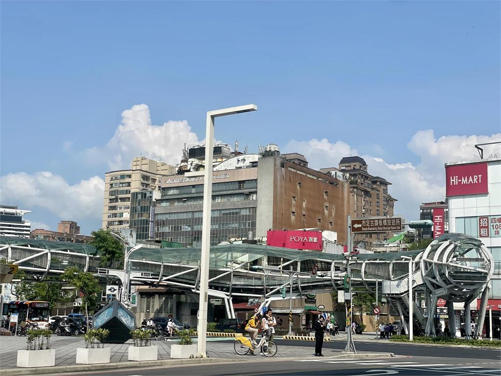 板橋府中「遊龍天橋」使用率低 新北市府決定拆了