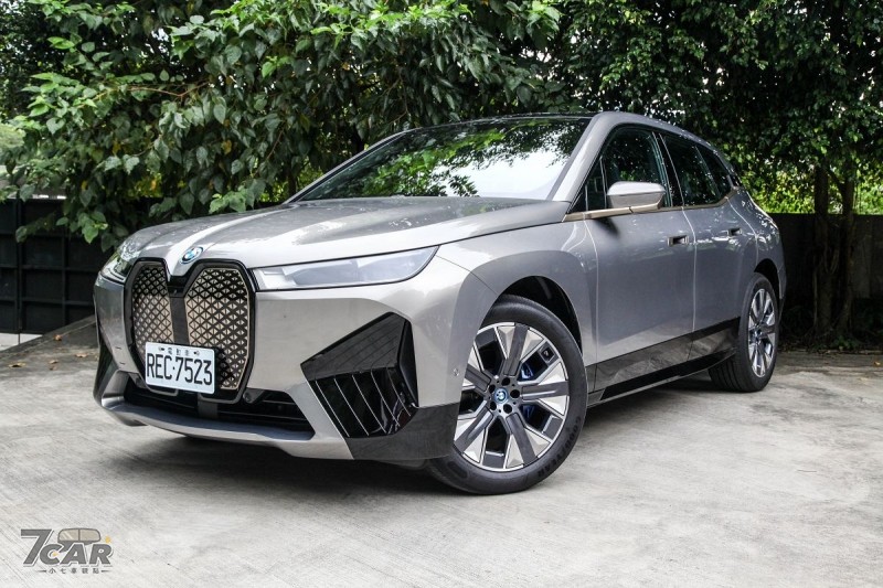 全新 2025 年式 BMW iX xDrive40 旗艦版試駕