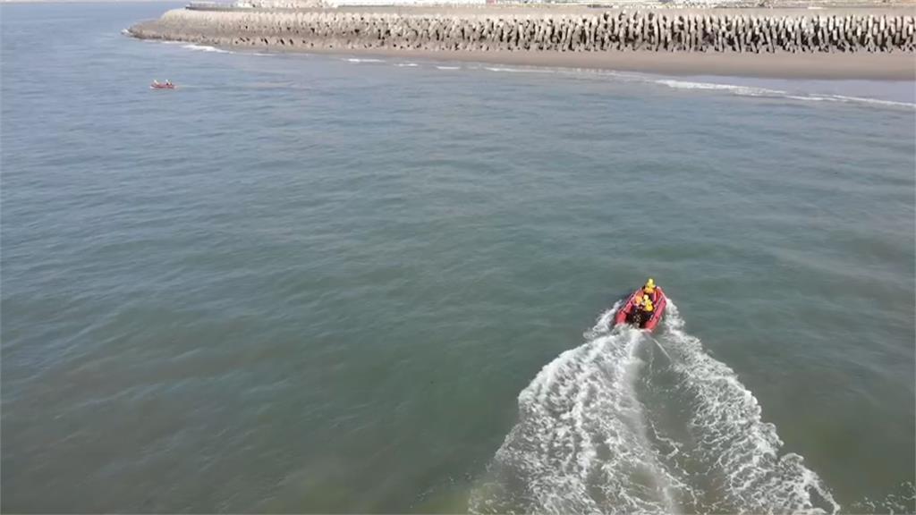 16歲少年海邊落水失蹤　救難人員海面搜救