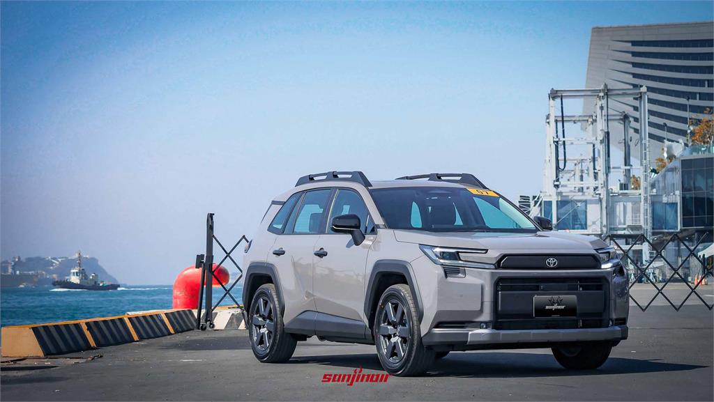 2026 Toyota RAV4 Adventure 4WD試駕：數位狂潮下的工業反骨