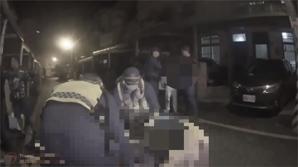 不滿被責備「沒擔當」　兒持獵槍開槍貫穿父腳踝