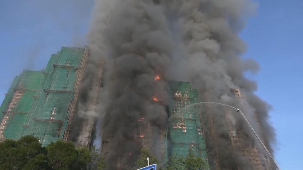 金屬棚架真的好?巴黎聖母院大火也用 港人怒批:扯棚架材質是轉移焦點