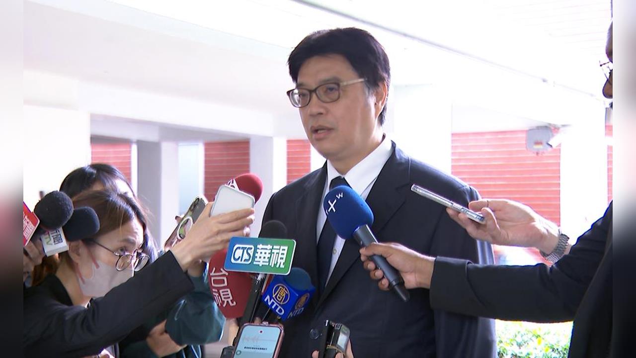 快新聞/若鄭麗文赴中「做這些事」恐遭法辦!邱垂正警告:不得跨越法律紅線