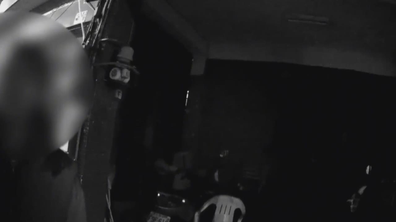 荒謬!男子酒後喧嘩遭盤查 得知「通緝身分」、反應曝光