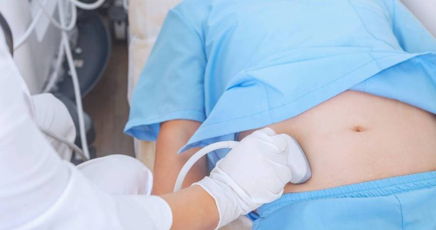 扯爆！陸73歲翁照心臟超音波　檢查顯示「宮內早孕」醫院道歉了