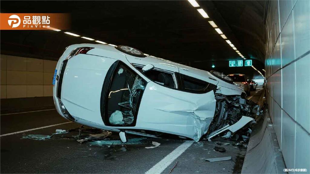 內湖康樂隧道車禍！女疑疲勞駕駛　休旅車失控翻覆