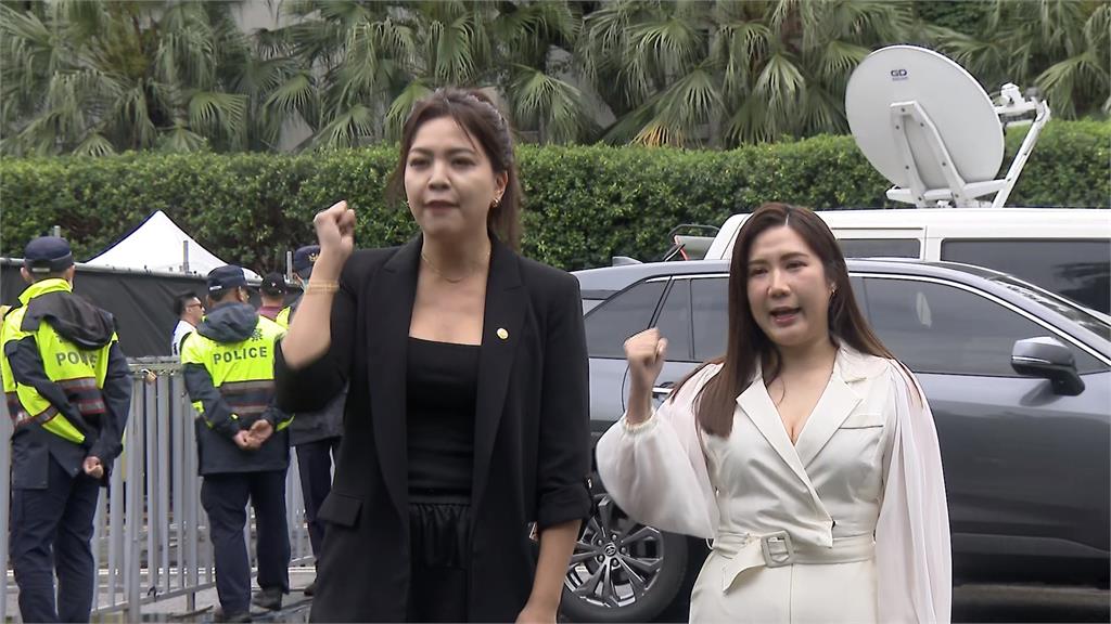 藍營雙女將PK「419女神」　顏翎熹發文籲「不要針對外貌攻擊」