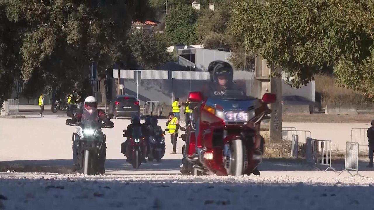 葡萄牙18萬機車騎士朝聖　安全帽灑聖水祈求庇佑