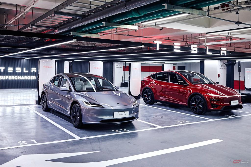 Tesla 啟用 V4 超級充電站 台北大巨蛋限時三天免費充電