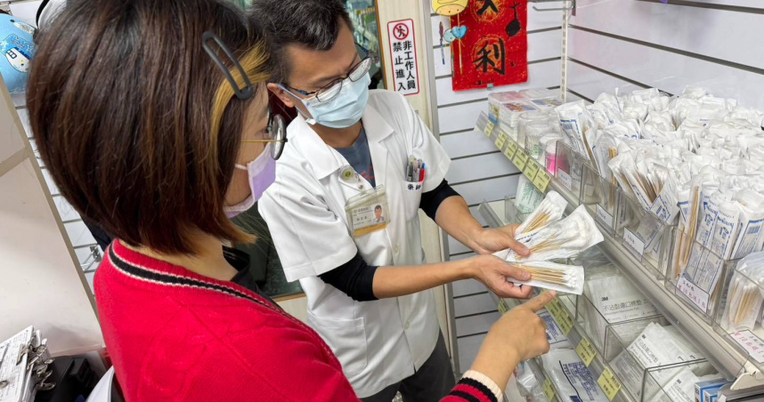 網購醫療器材恐挨罰200萬！隱形眼鏡、棉花棒別亂買