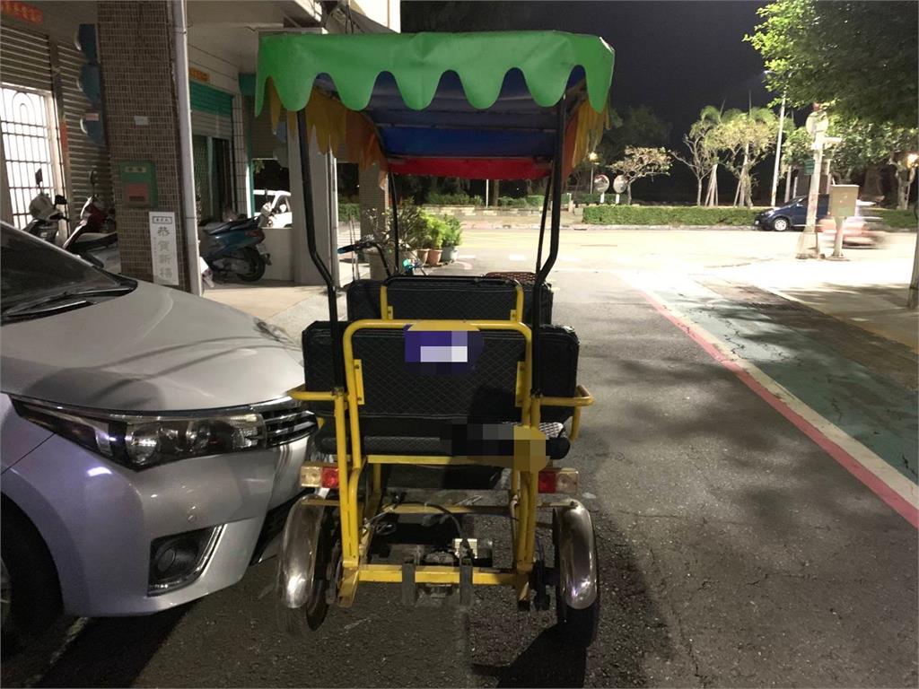 旗津電動三輪車亂象 記者直擊外籍遊客"直直撞"