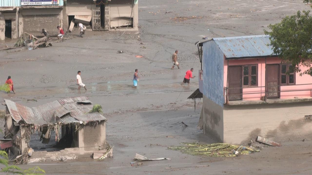中國河道上蓋大樓釀重災？　專家批末日山洪根本是人禍