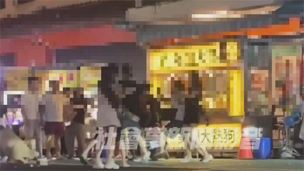 墾丁大街街頭鬥毆！　1醉女莫名踹孕婦爆衝突