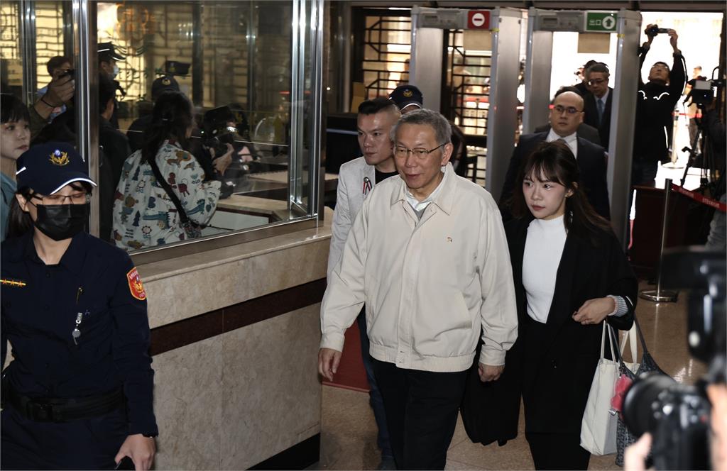 柯文哲堅辭黨主席承諾不反悔　喊話法官：2天安撫小草防退黨潮