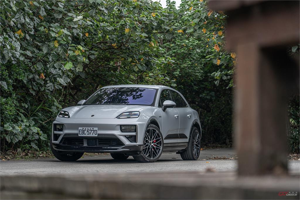 集團平台技術力的極致展現｜Porsche Macan Turbo Electric 試駕