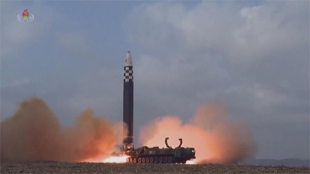 <em>北朝鮮</em>晚間再射飛彈　發聲明譴責美國派潛艦到南韓