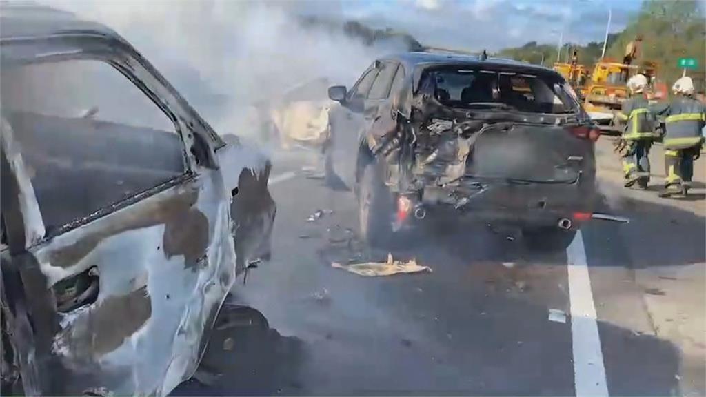 國道三號連環追撞事故　3車起火燃燒、6人輕重傷