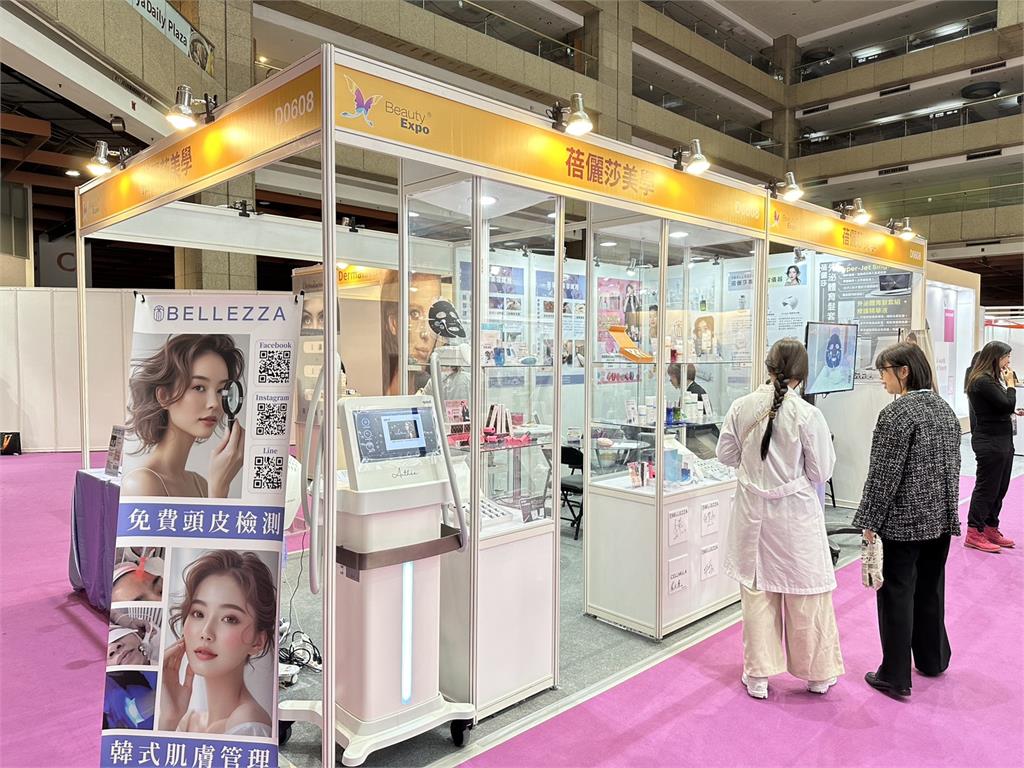 輕鬆實現流行水潤嘟嘟感  唇用的藻針科技引熱議