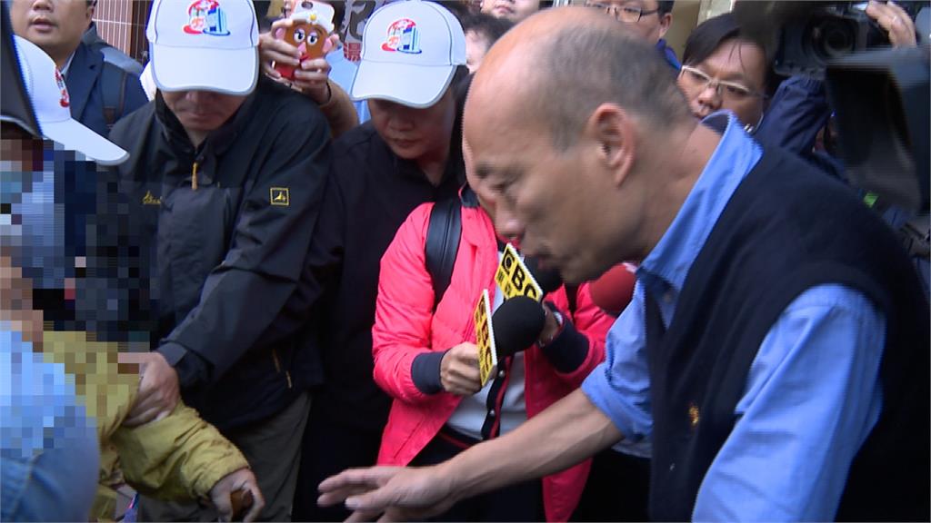 包子店媽媽跪哭遭家暴26年  韓國瑜：包子不吃了！