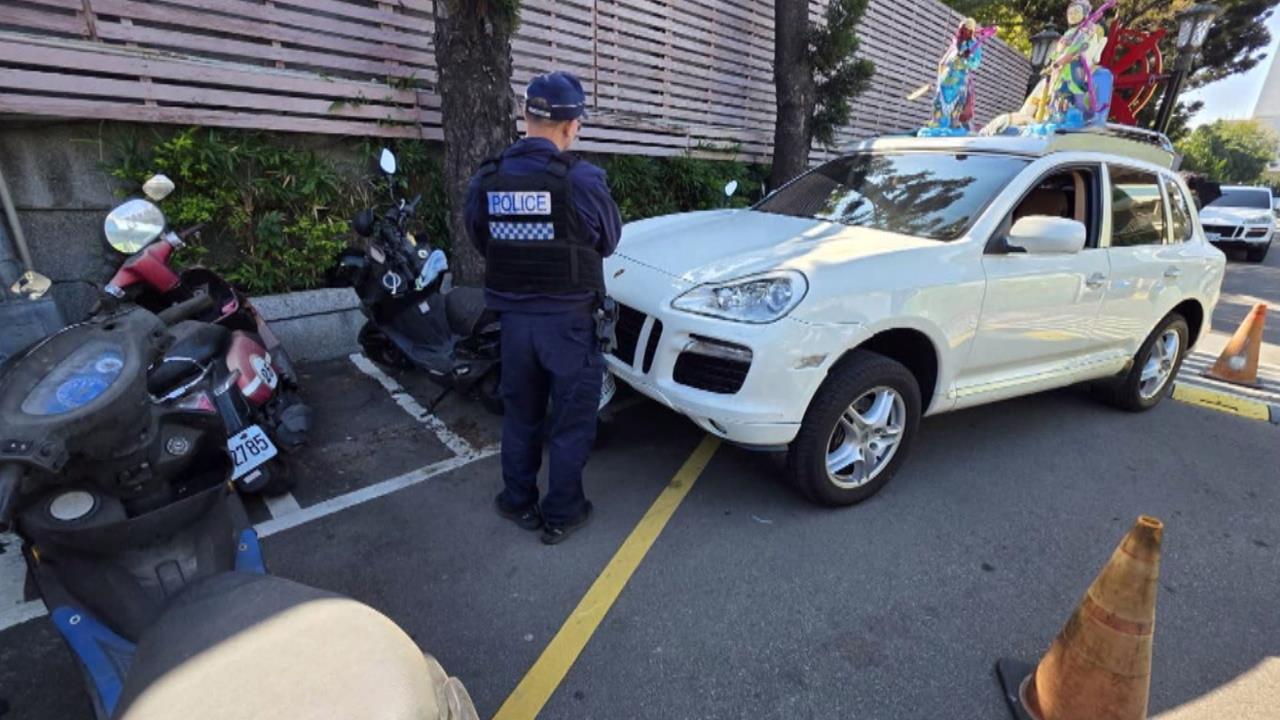 背脊發涼！台中無人駕駛佛祖車　突滑動還輾到人